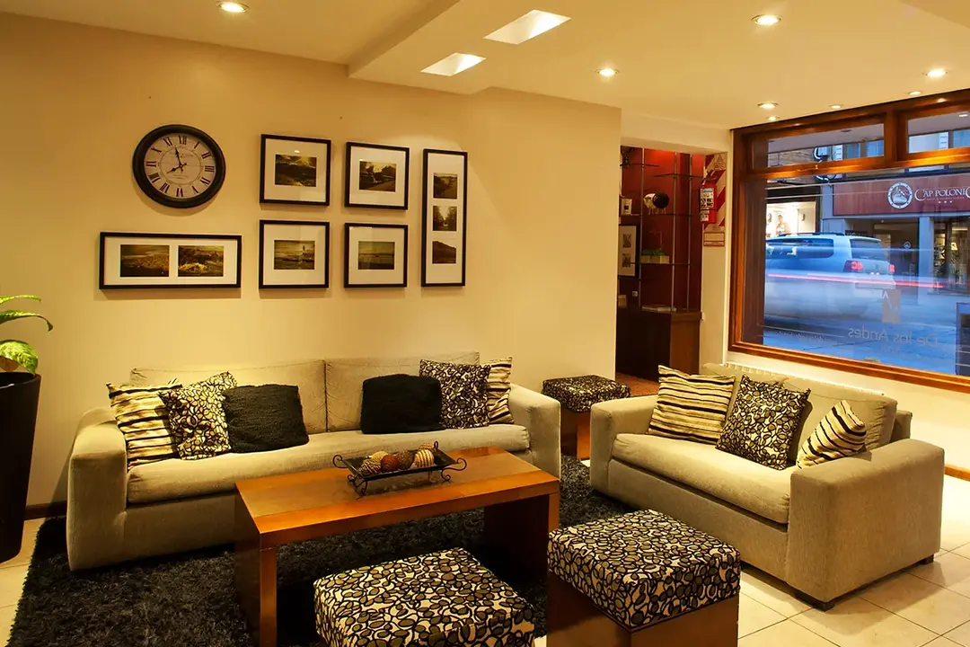 hotel-de-los-andes-ushuaia-hall