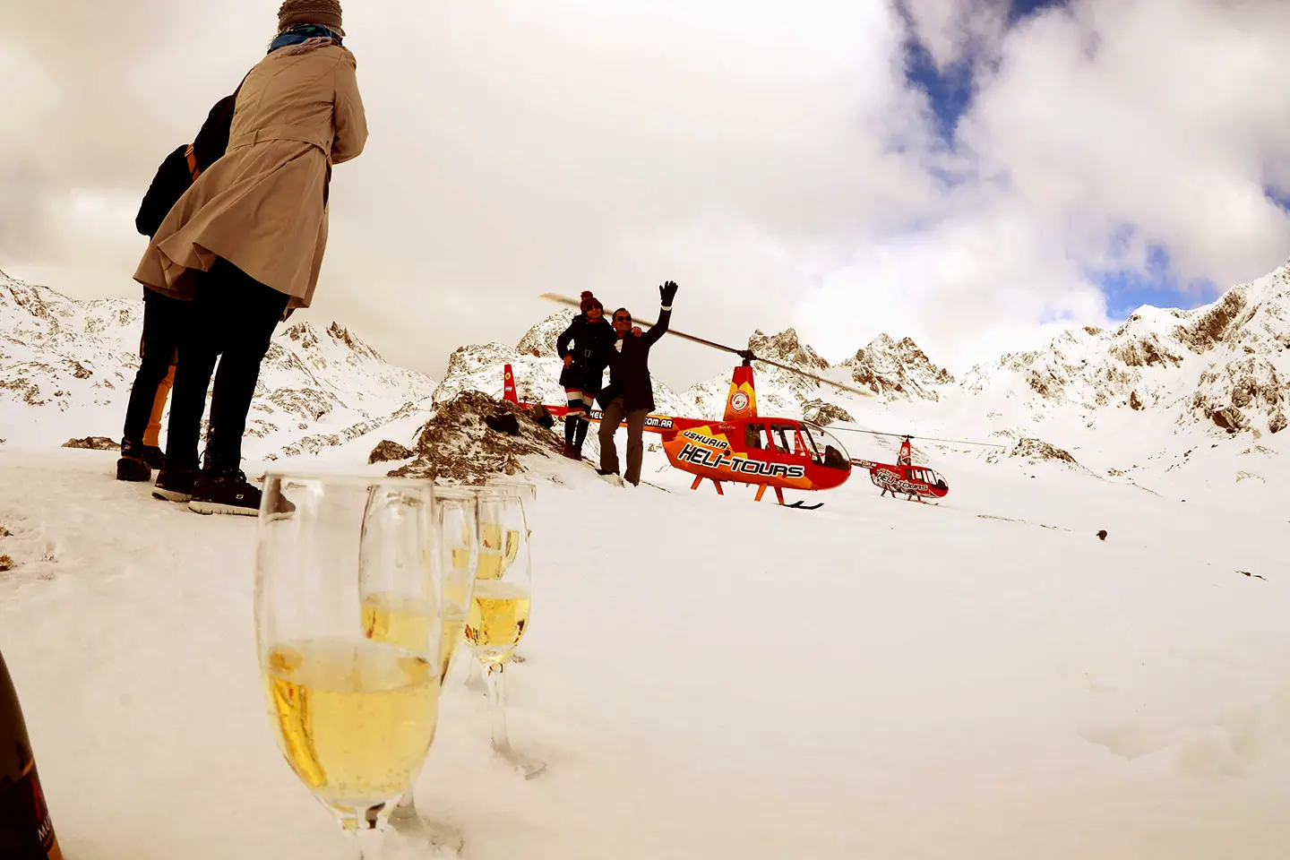sobrevuelos-helicoptero-ushuaia-brindis