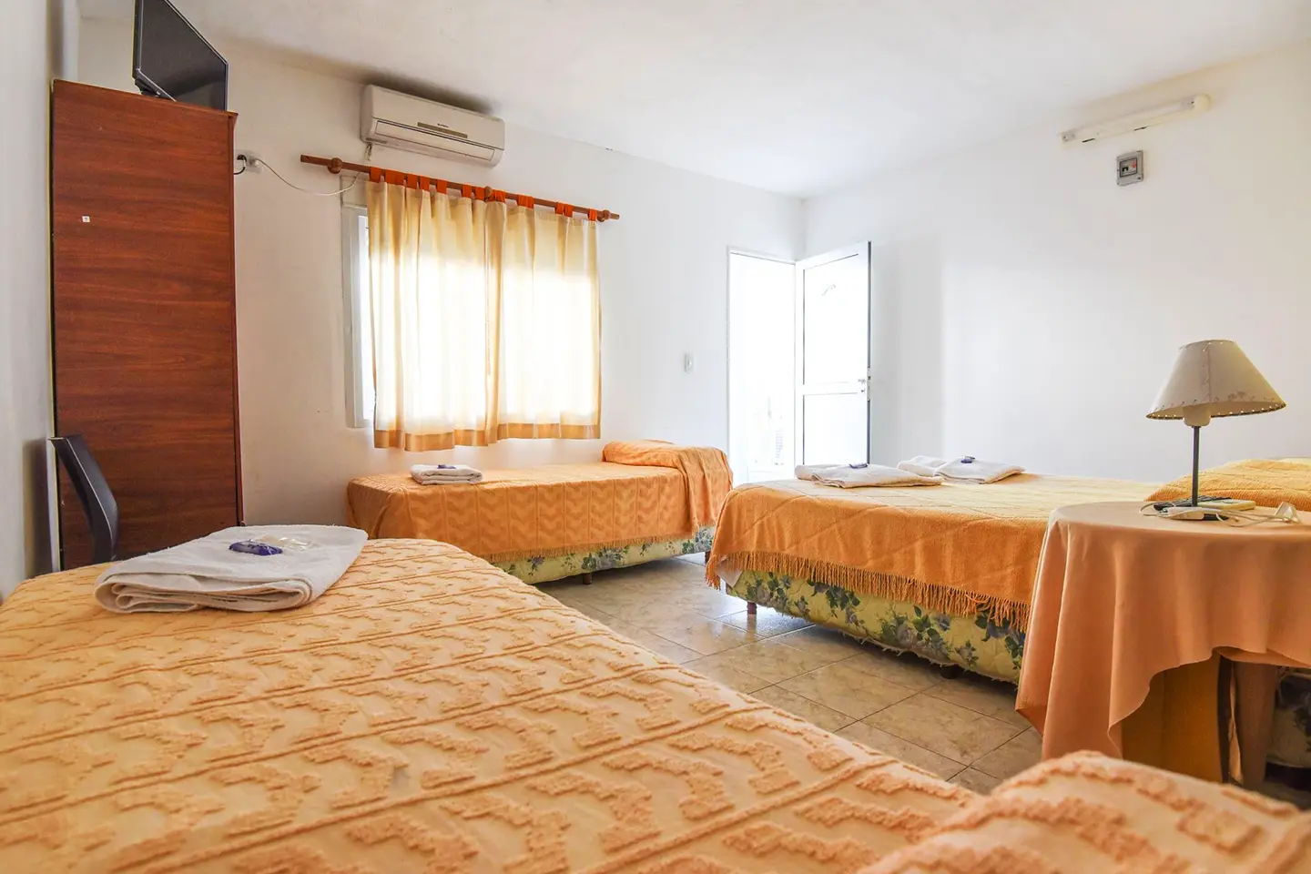 hotel-acantilado-habitacion-1