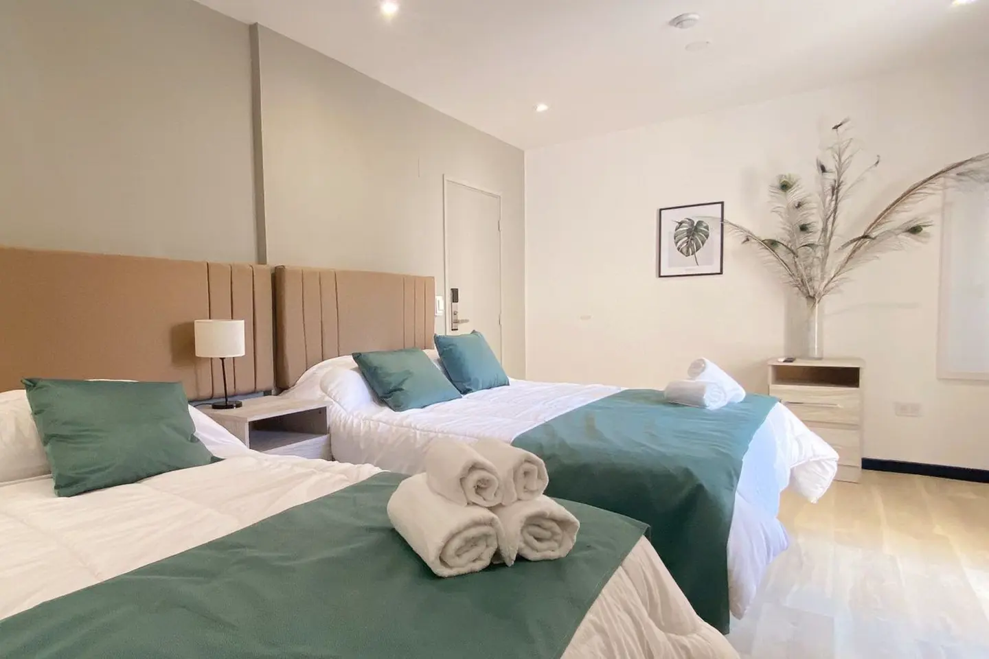 hotel-caseros-habitacion1