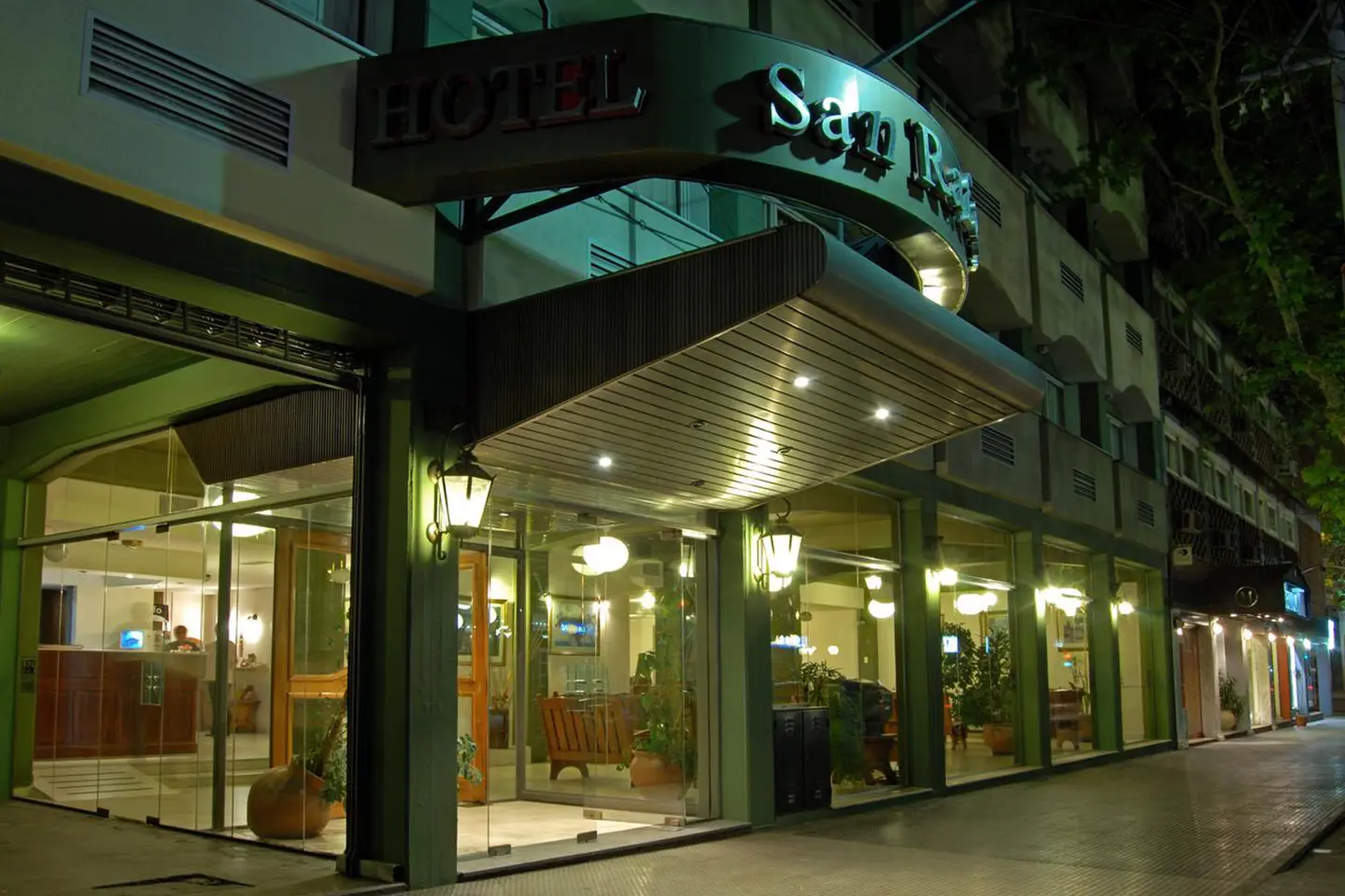 hotel-san-rafael-entrada