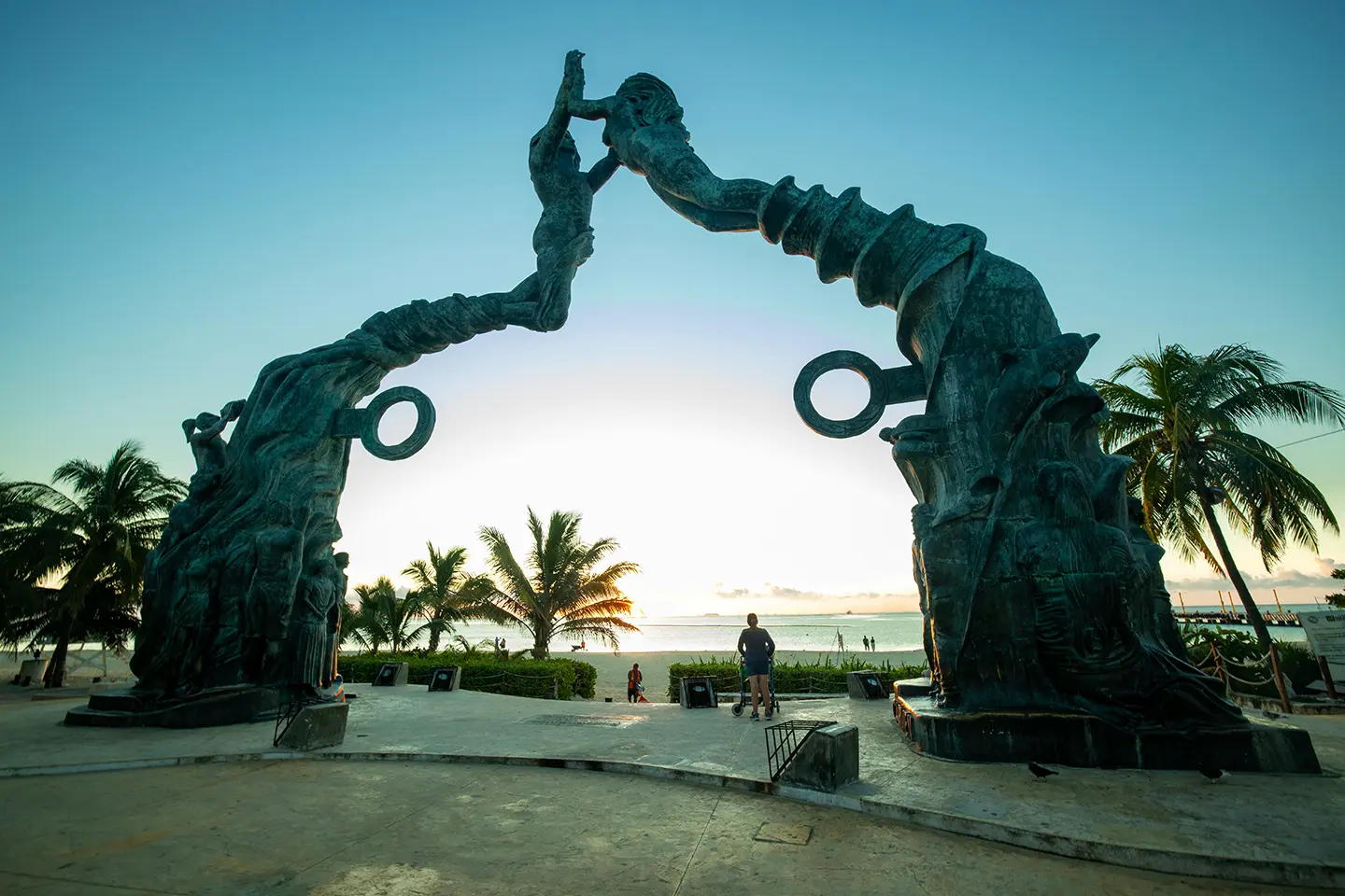 playa-del-carmen-monumento