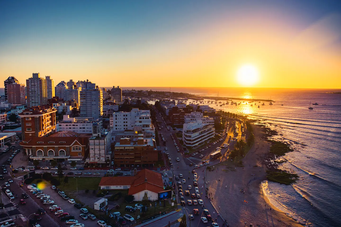 Punta del Este en Bus: Punta del este aerea