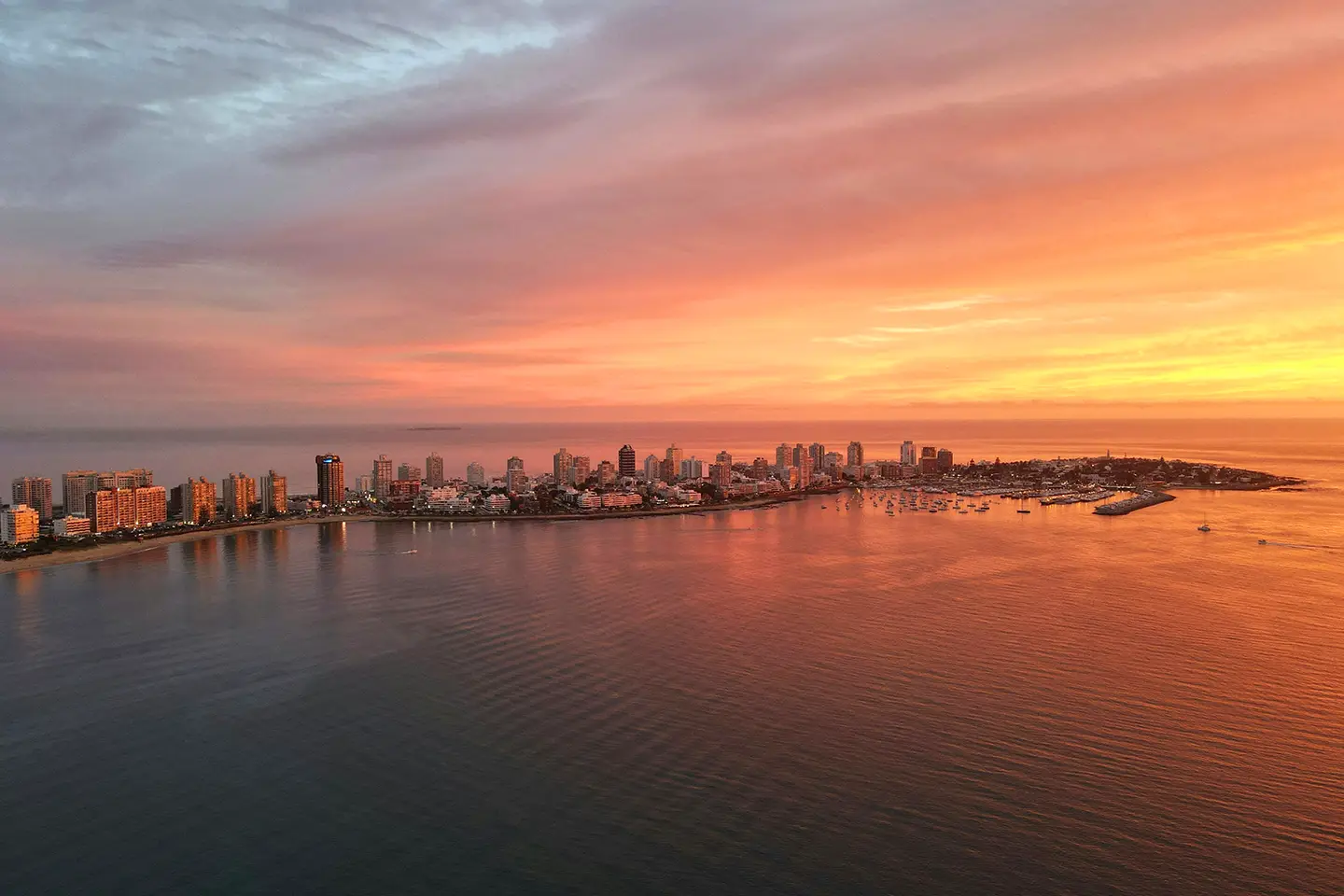 Punta del Este en Bus: Punta del este atardecer