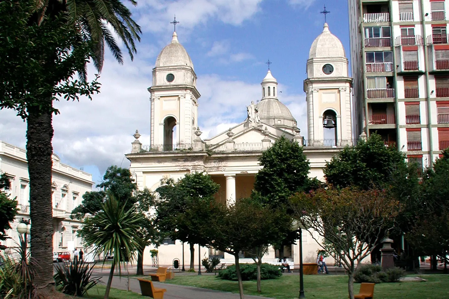 San Pedro con San Nicolás: San nicolas centro